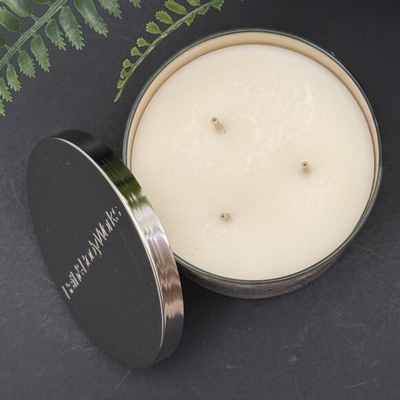 BBW Cozy Winter Cottage Bath & Body Works 3 Wick Candle - Picture 6 of 10